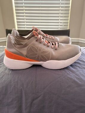 Gaiam Shoes Ortholite Yoga Walking Shoes Women Size 6.5